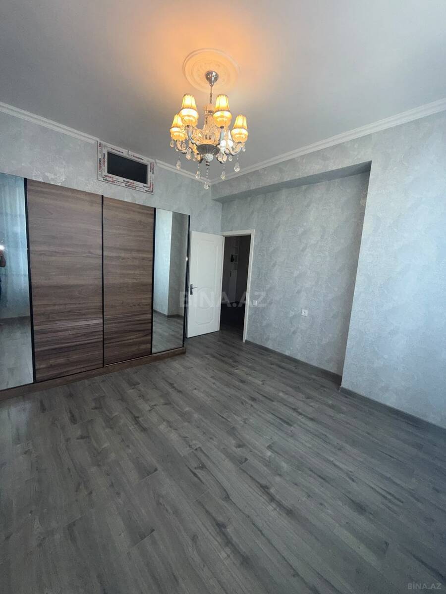 3 otaqlı Yeni tikili, Xırdalan