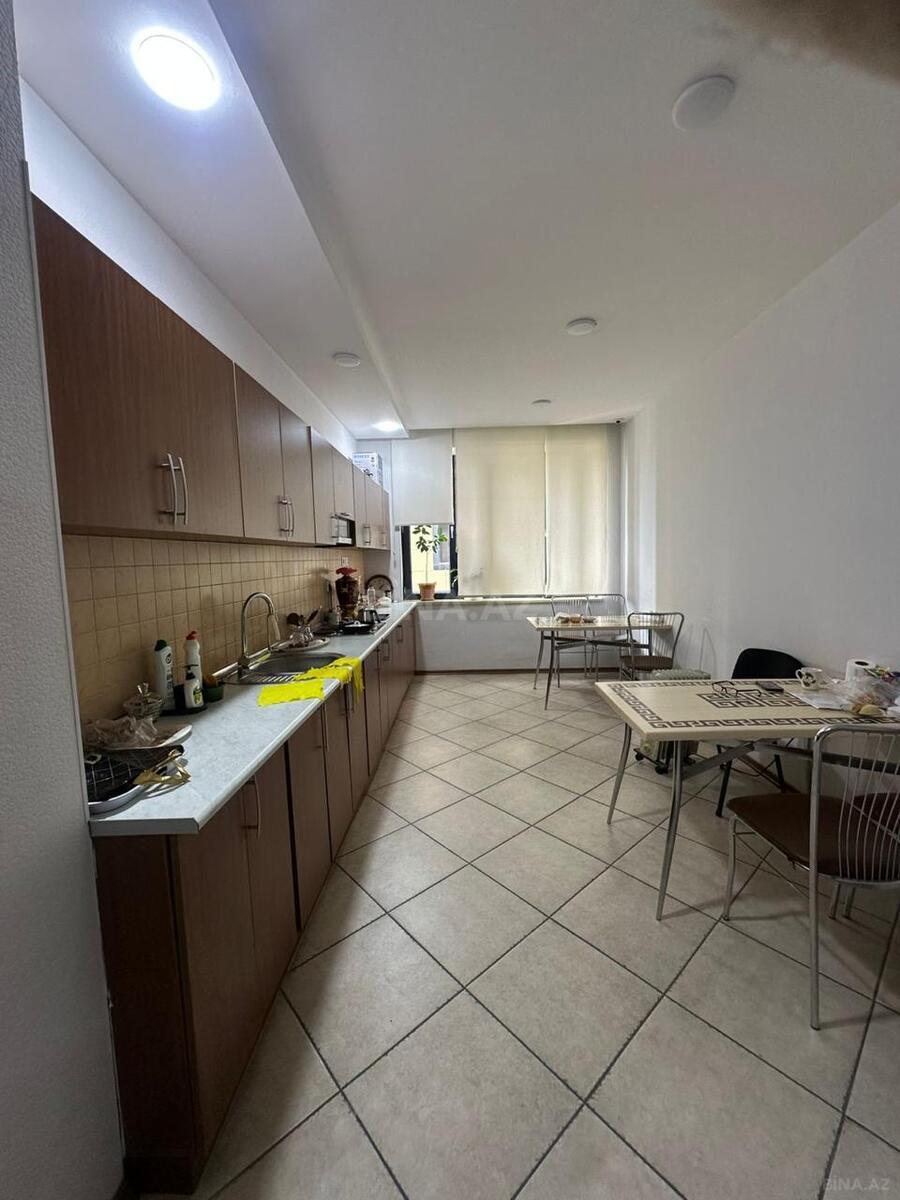 11 otaqlı Ofis, Nizami m., Bakı