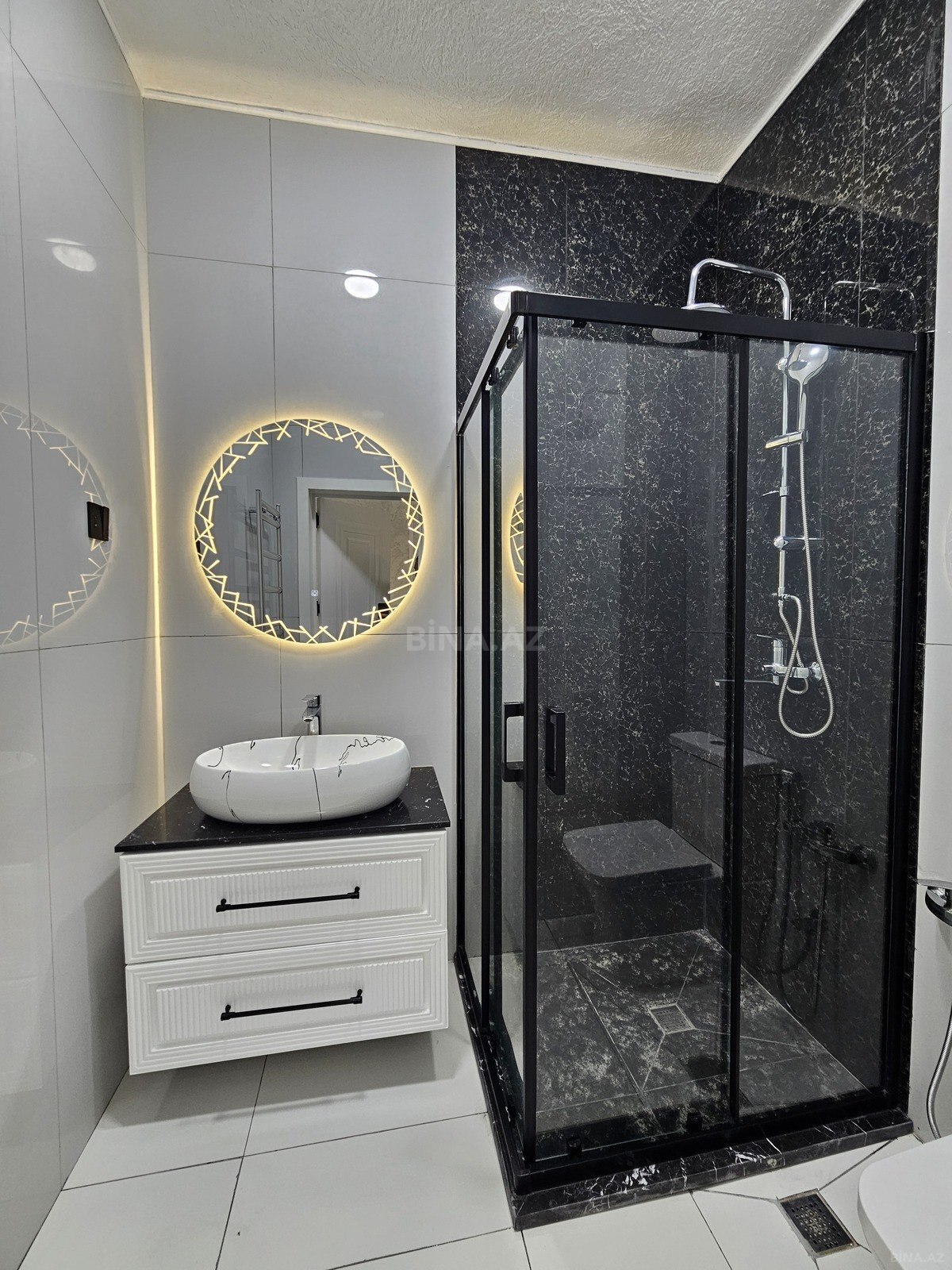 4 otaqlı Həyət evi/Bağ evi, Şüvəlan q., Bakı