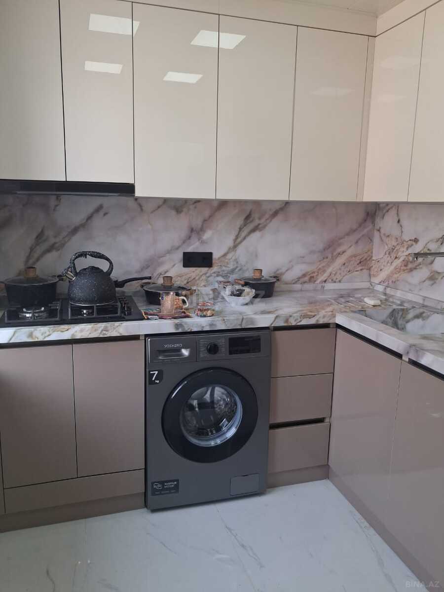 2 otaqlı Köhnə tikili, Elmlər Akademiyası m., Bakı