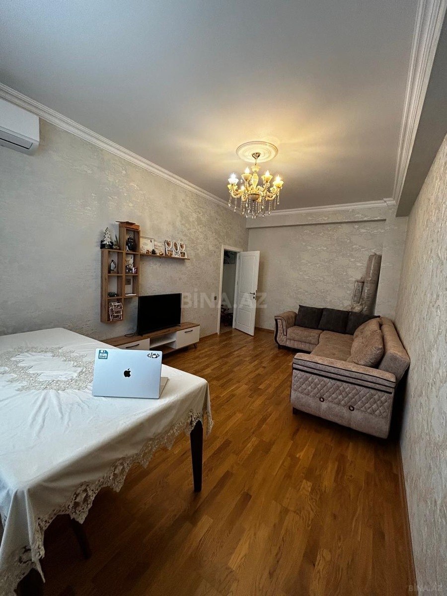 2 otaqlı Yeni tikili, Xırdalan