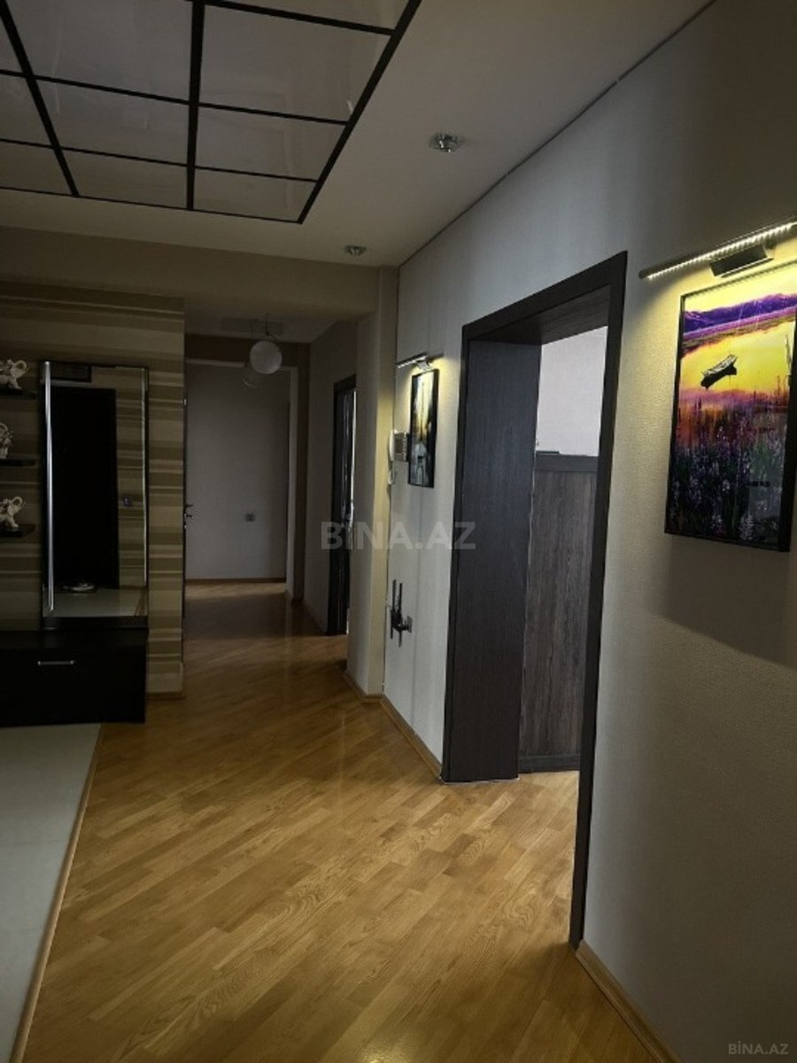 3 otaqlı Yeni tikili, Şah İsmayıl Xətai m., Bakı