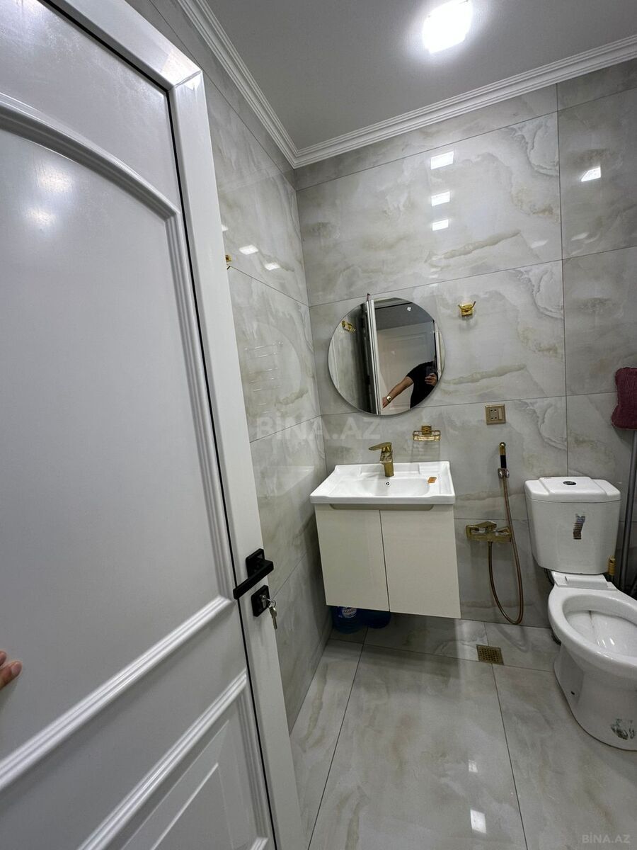 2 otaqlı Köhnə tikili, Memar Əcəmi m., Bakı