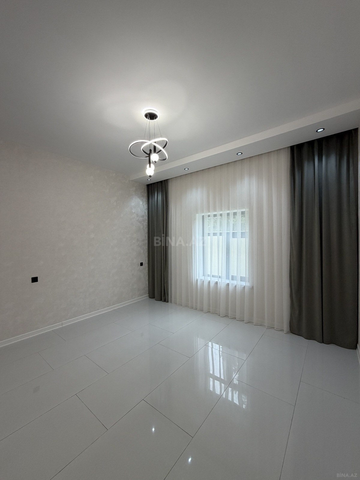 4 otaqlı Həyət evi/Bağ evi, Şüvəlan q., Bakı