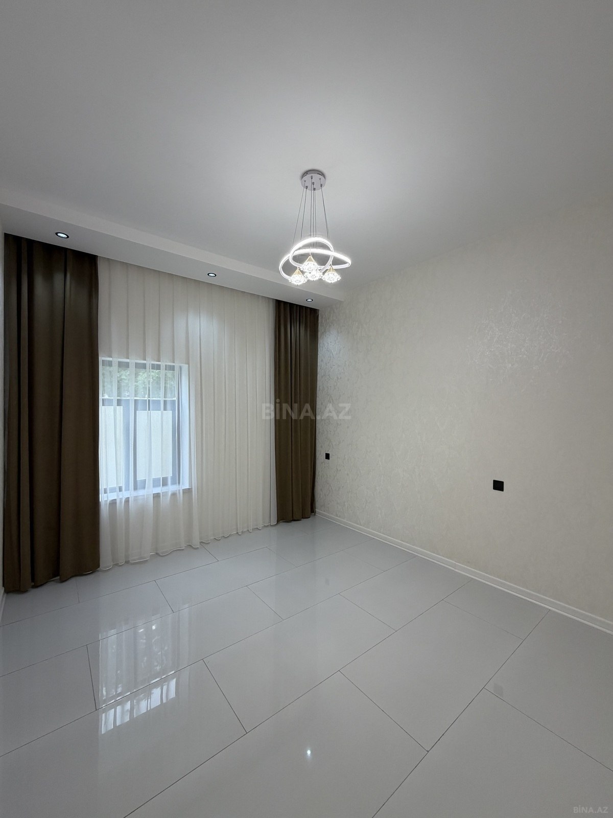 4 otaqlı Həyət evi/Bağ evi, Şüvəlan q., Bakı