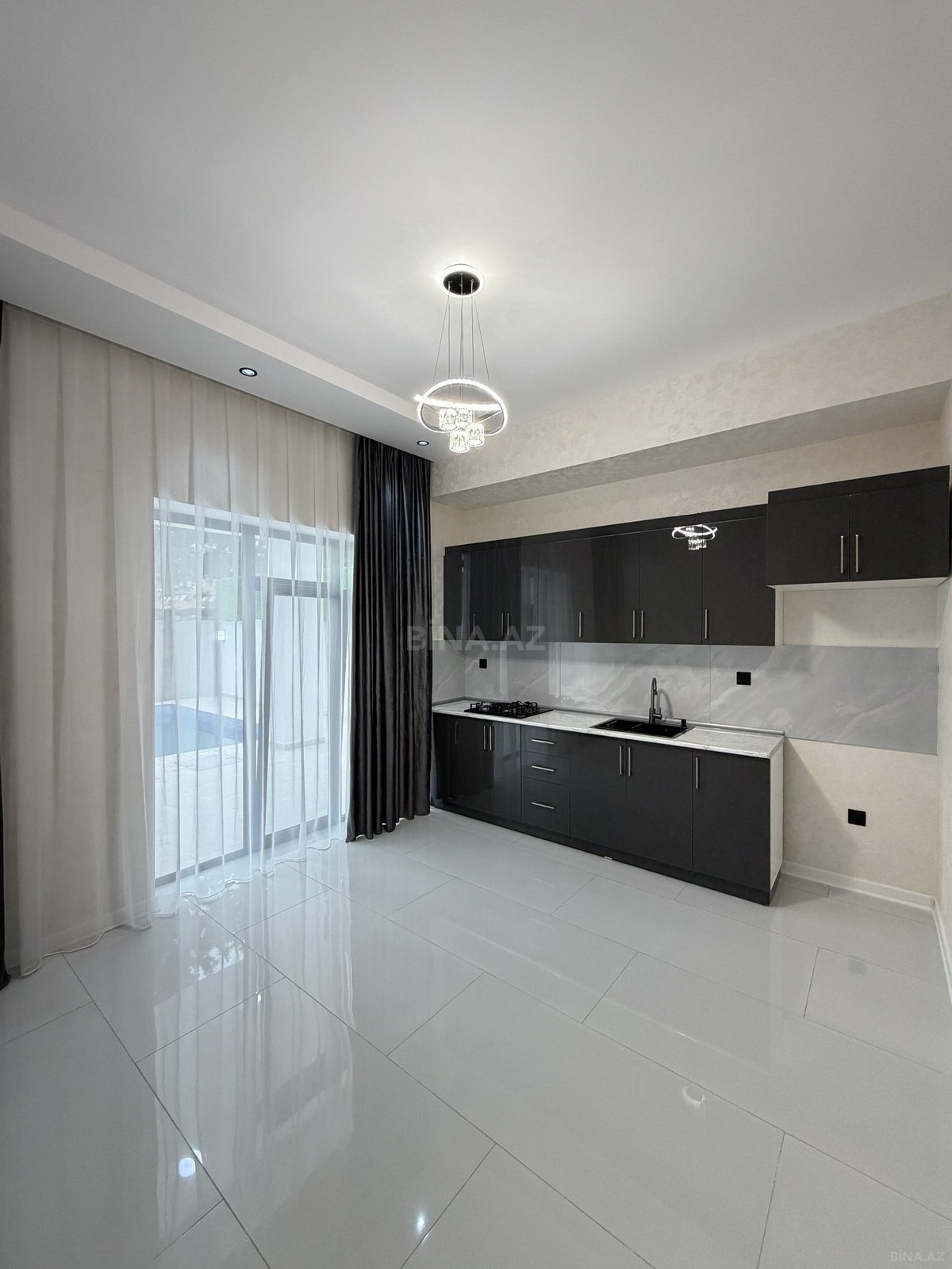 4 otaqlı Həyət evi/Bağ evi, Şüvəlan q., Bakı