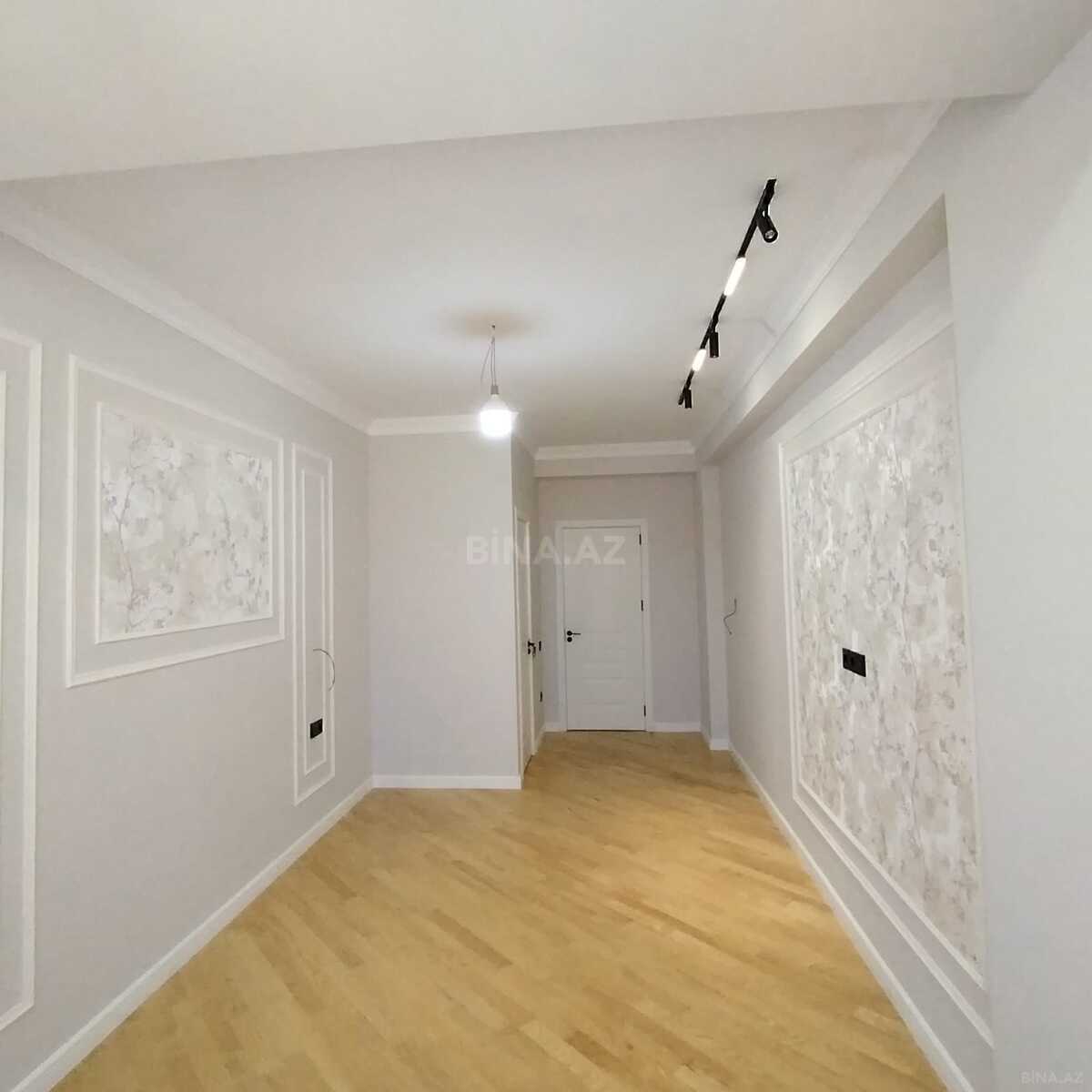 4 otaqlı Yeni tikili, Şah İsmayıl Xətai m., Bakı
