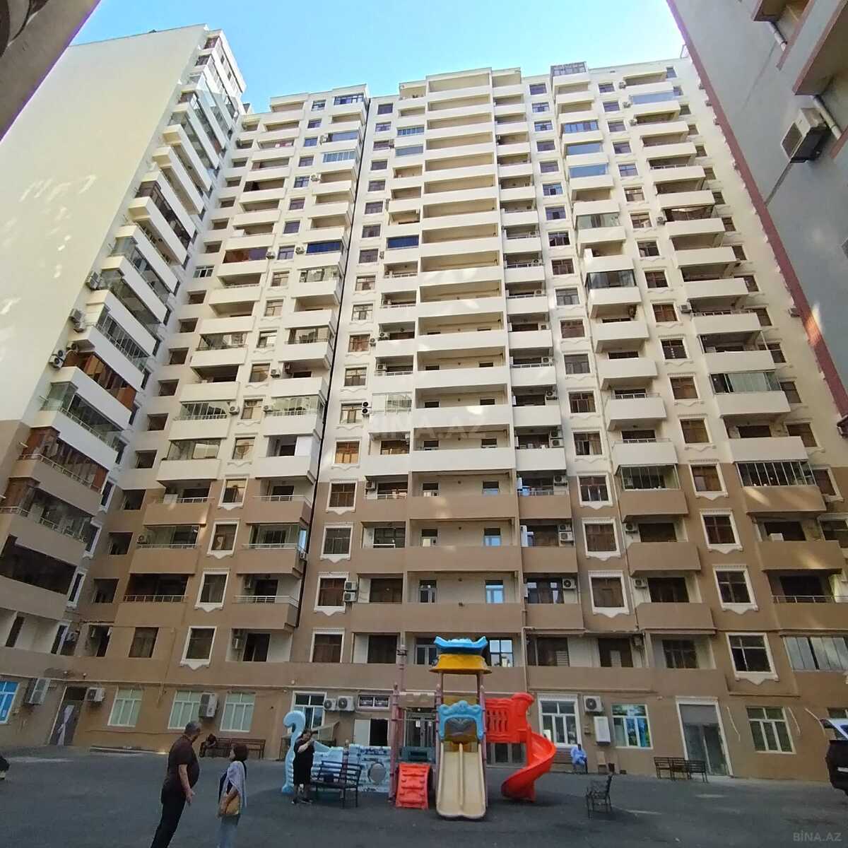4 otaqlı Yeni tikili, Şah İsmayıl Xətai m., Bakı