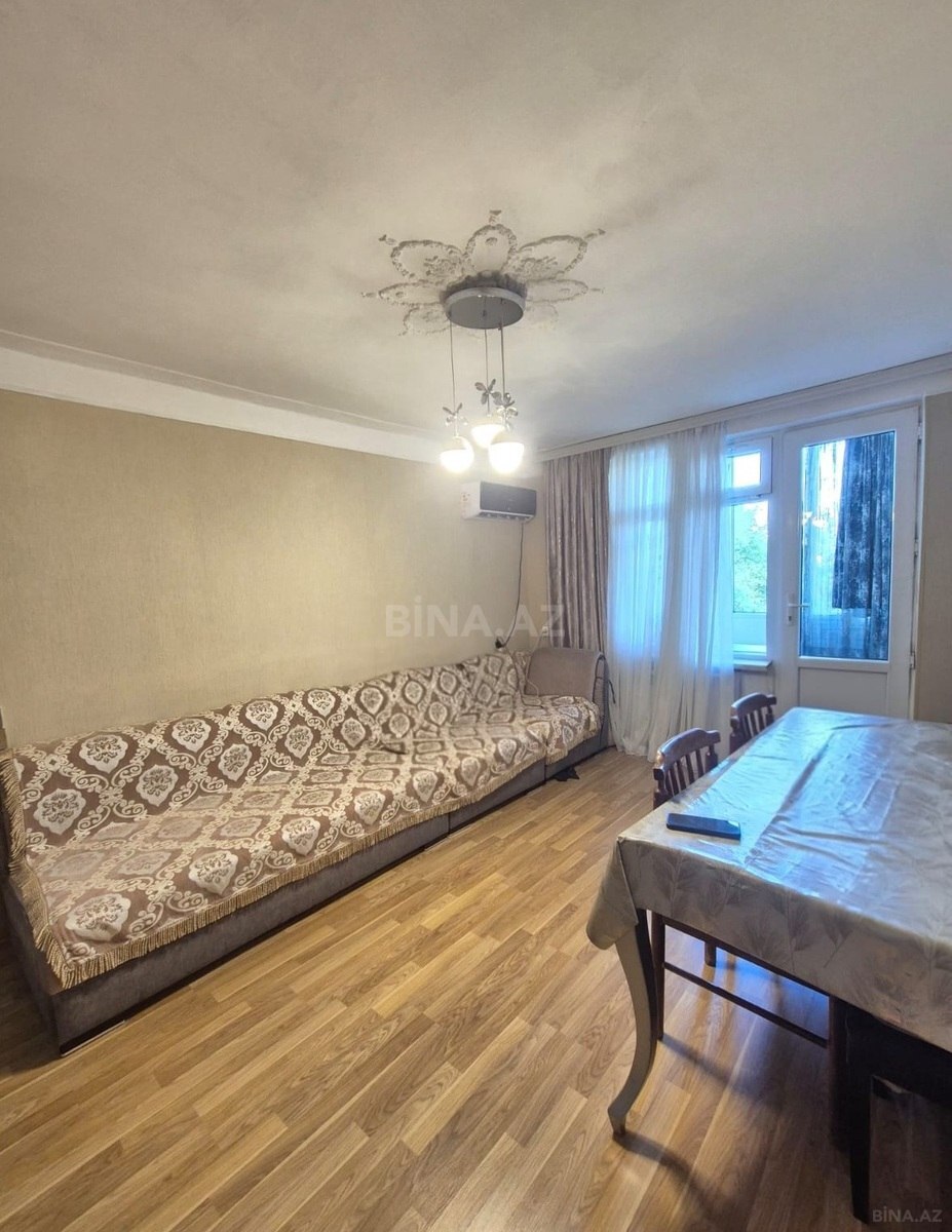 2 otaqlı Köhnə tikili, Elmlər Akademiyası m., Bakı