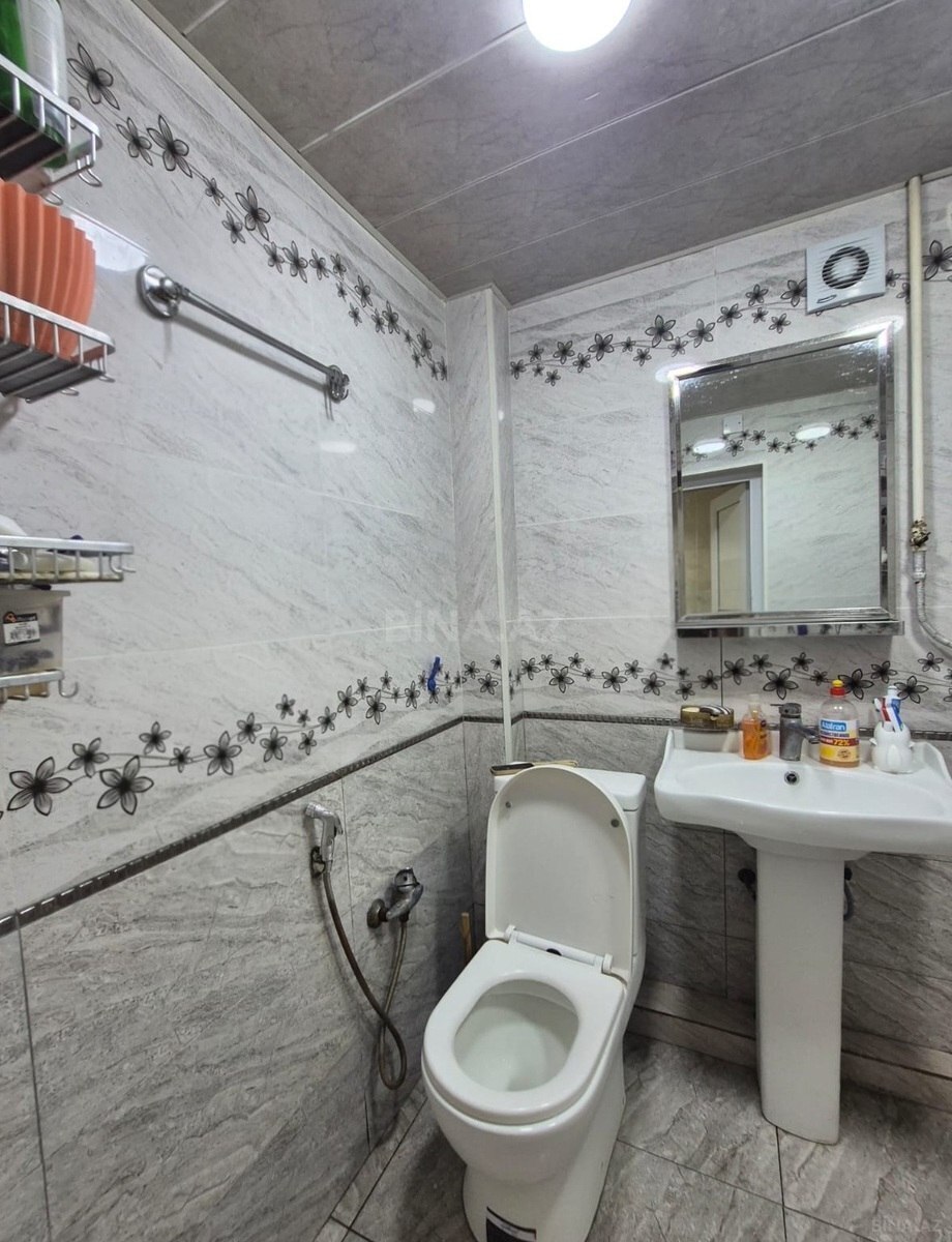 2 otaqlı Köhnə tikili, Elmlər Akademiyası m., Bakı