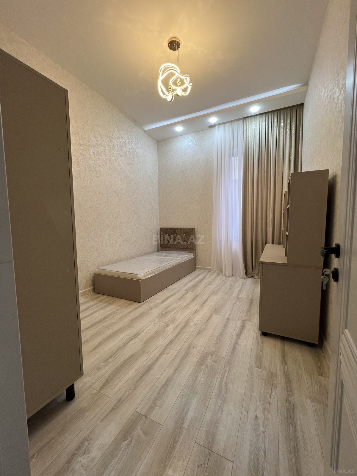 4 otaqlı Həyət evi/Bağ evi, Şüvəlan q., Bakı
