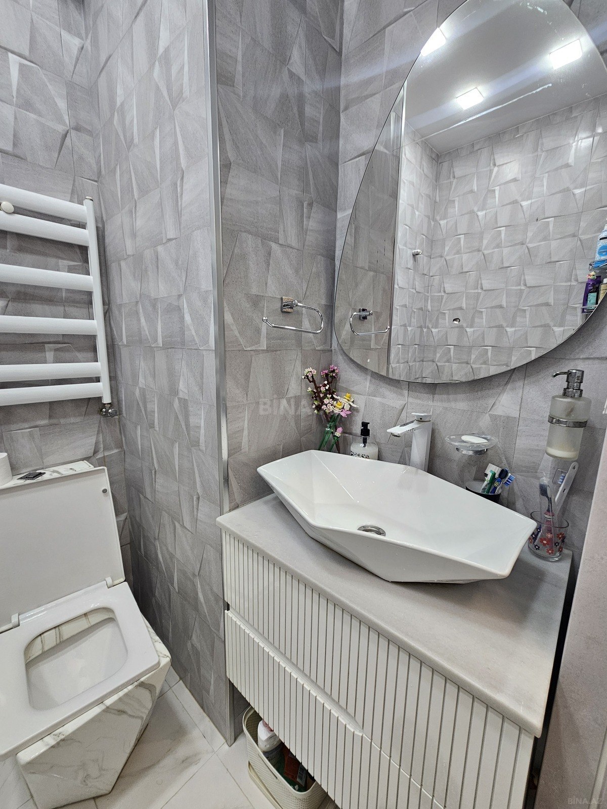 2 otaqlı Yeni tikili, Qara Qarayev m., Bakı