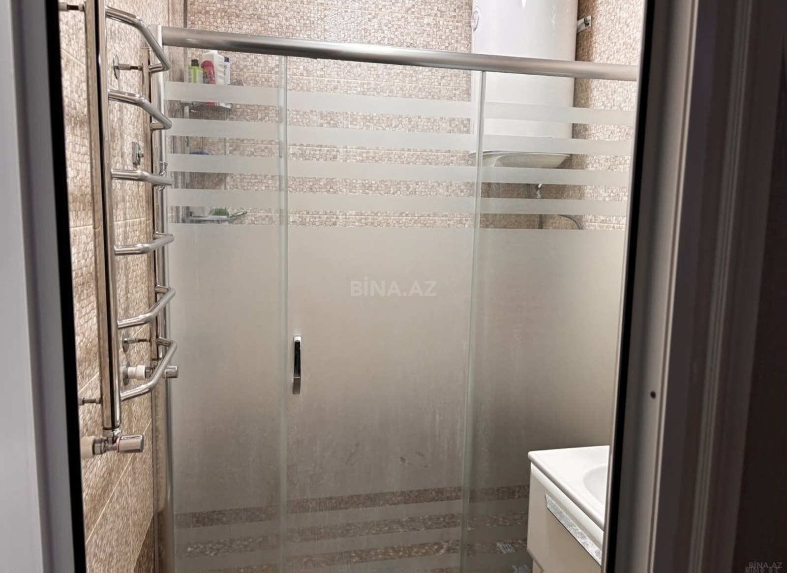 4 otaqlı Yeni tikili, Xalqlar Dostluğu m., Bakı