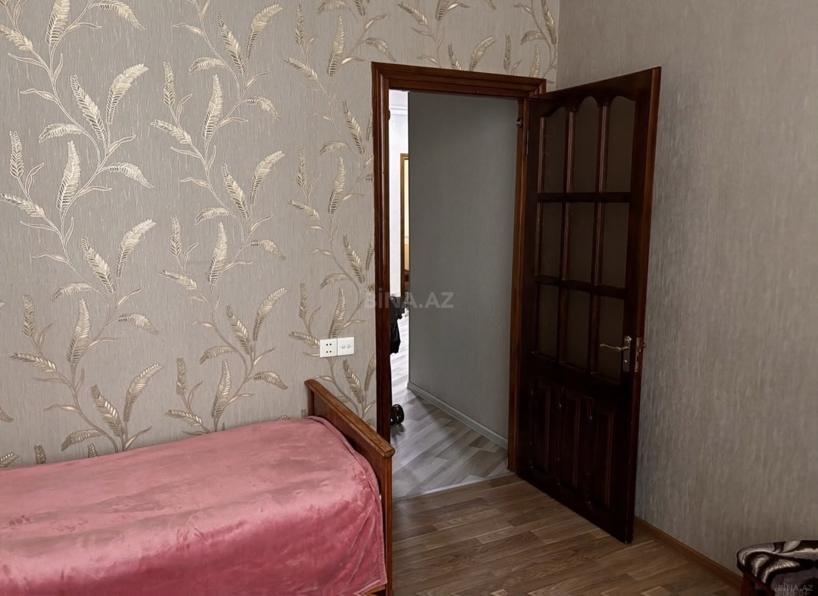 4 otaqlı Yeni tikili, Xalqlar Dostluğu m., Bakı