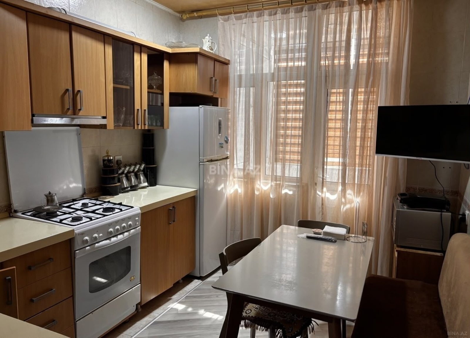 4 otaqlı Yeni tikili, Xalqlar Dostluğu m., Bakı