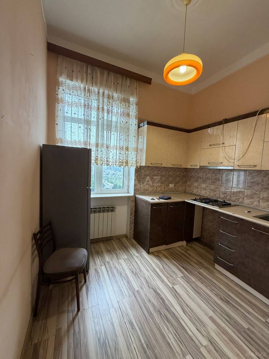 2 otaqlı Köhnə tikili, İçəri Şəhər m., Bakı