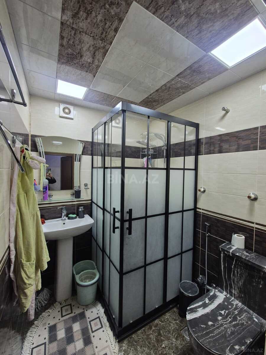 3 otaqlı Köhnə tikili, Bakıxanov q., Bakı