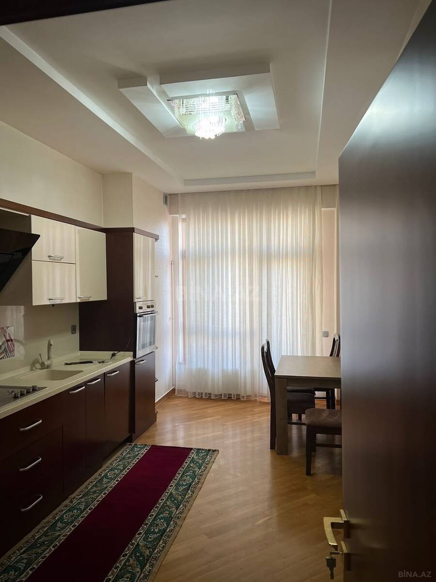 3 otaqlı Yeni tikili, İnşaatçılar m., Bakı