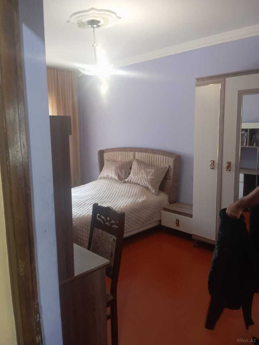 4 otaqlı Köhnə tikili, Xalqlar Dostluğu m., Bakı