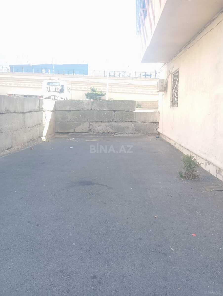 4 otaqlı Köhnə tikili, Xalqlar Dostluğu m., Bakı