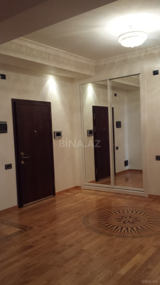 4 otaqlı Yeni tikili, 28 May m., Bakı