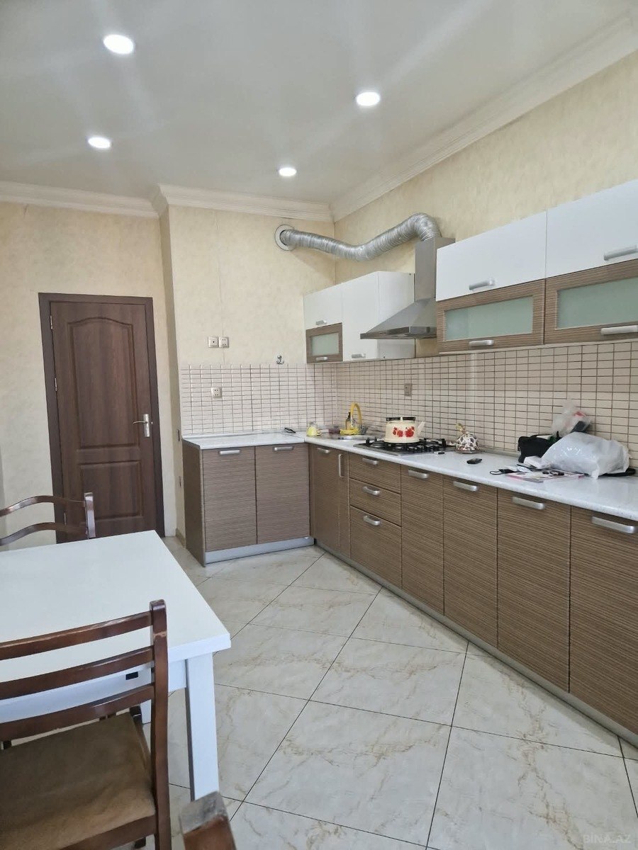 3 otaqlı Yeni tikili, 20 Yanvar m., Bakı