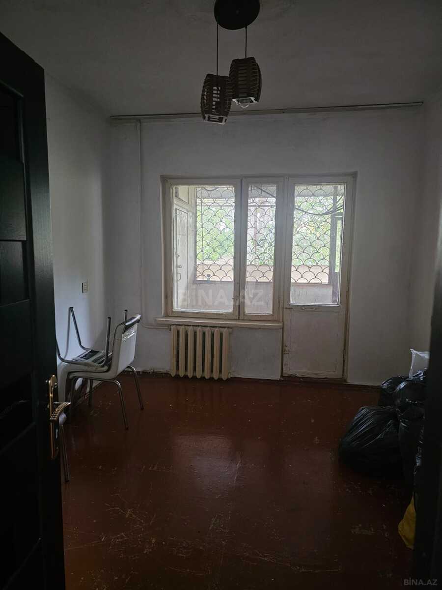 3 otaqlı Köhnə tikili, Köhnə Günəşli q., Bakı