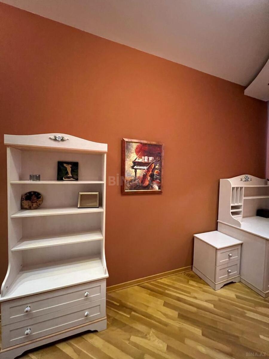 4 otaqlı Yeni tikili, 28 May m., Bakı