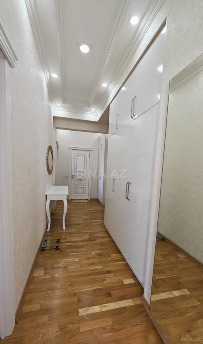 3 otaqlı Yeni tikili, Qara Qarayev m., Bakı