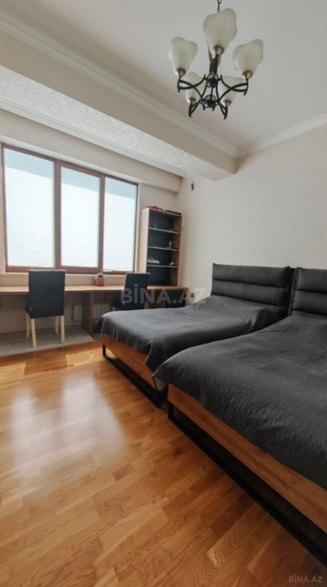 3 otaqlı Yeni tikili, Qara Qarayev m., Bakı