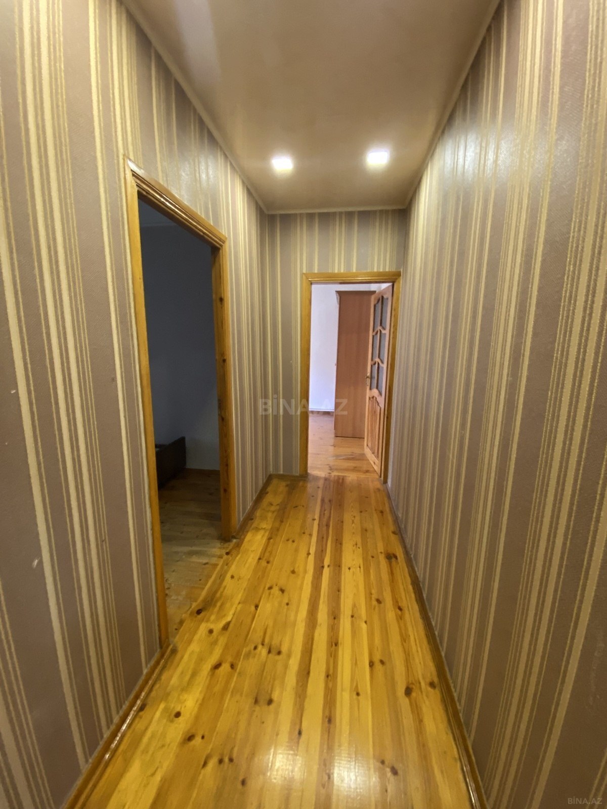 4 otaqlı Köhnə tikili, İnşaatçılar m., Bakı