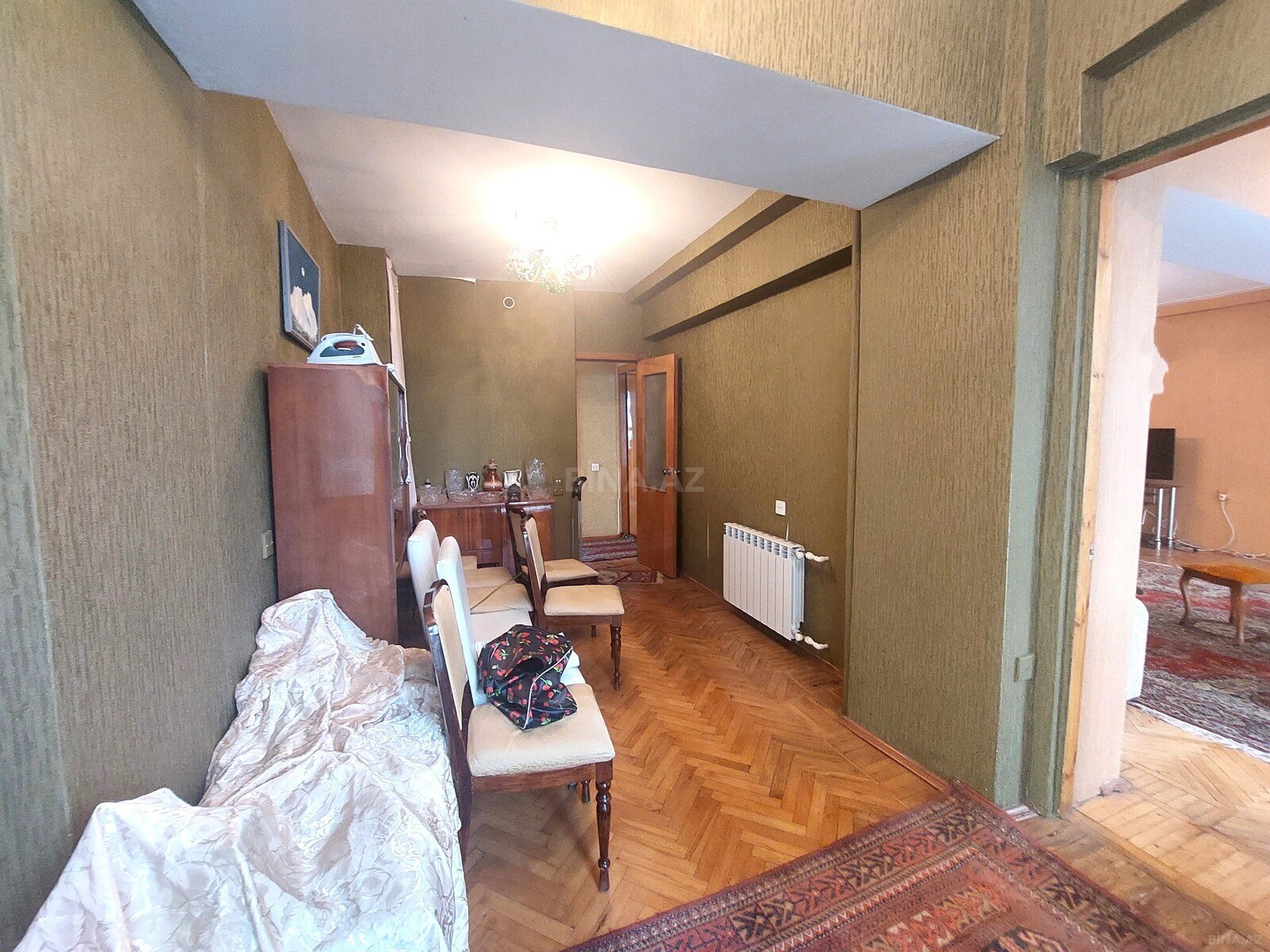 3 otaqlı Köhnə tikili, 28 May m., Bakı