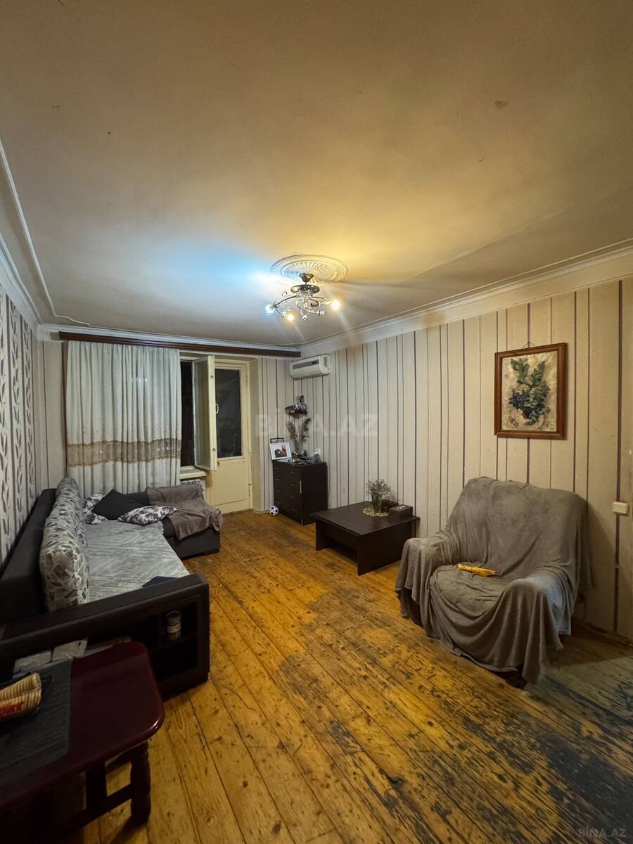 2 otaqlı Köhnə tikili, Qara Qarayev m., Bakı