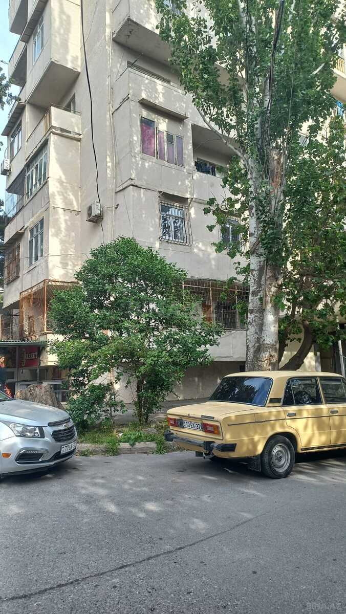 2 otaqlı Köhnə tikili, Əhmədli m., Bakı