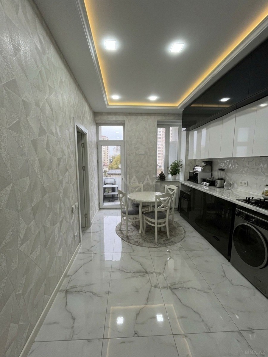 3 otaqlı Yeni tikili, Elmlər Akademiyası m., Bakı