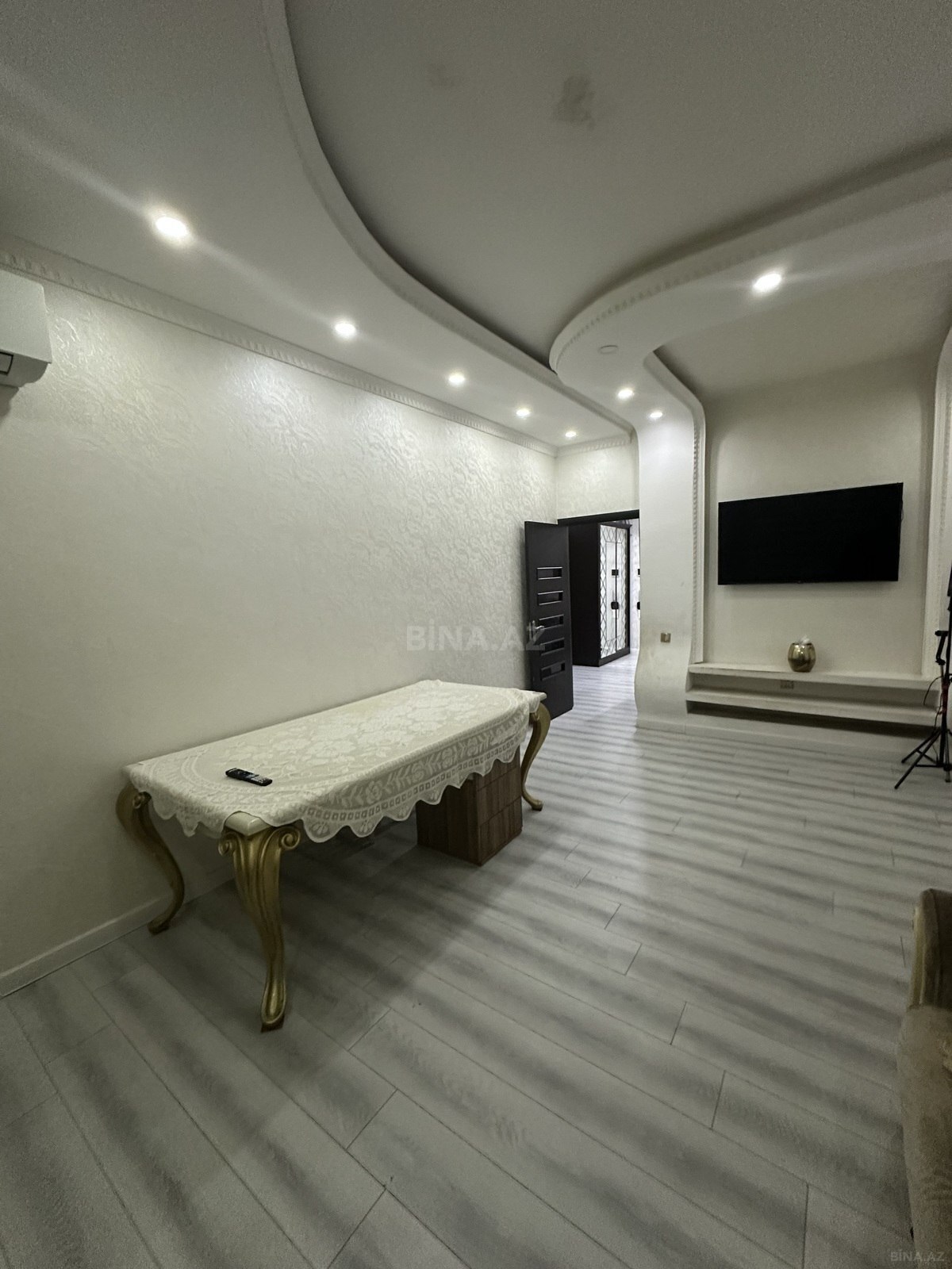 2 otaqlı Yeni tikili, Neftçilər m., Bakı