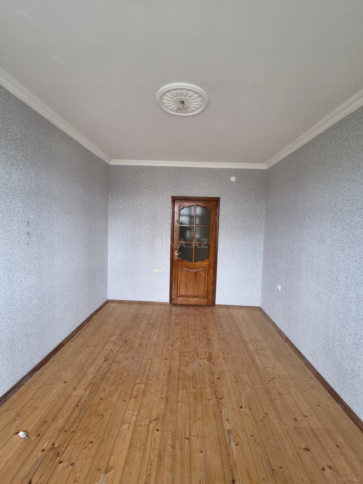 3 otaqlı Köhnə tikili, 7-ci mikrorayon q., Bakı