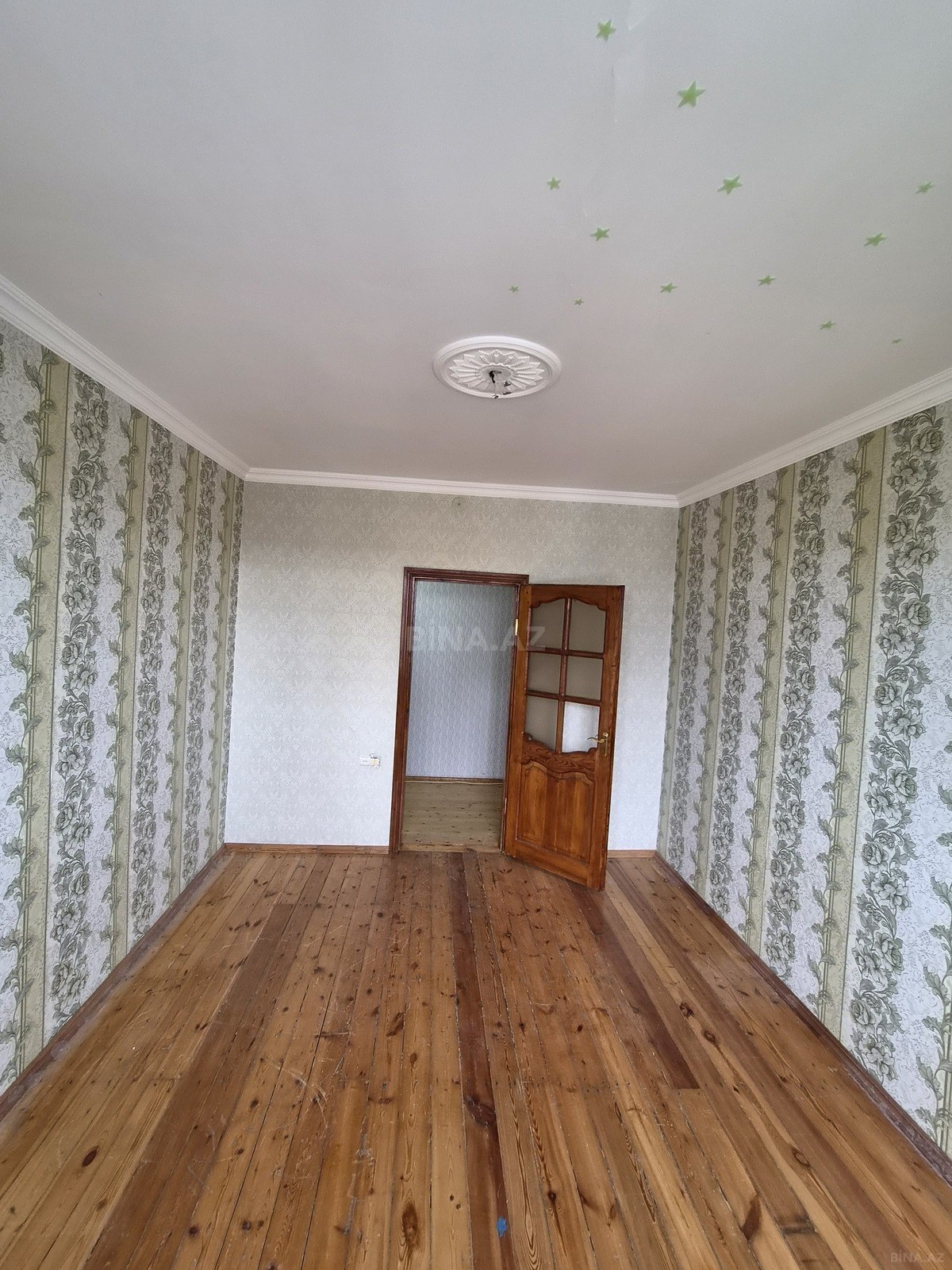 3 otaqlı Köhnə tikili, 7-ci mikrorayon q., Bakı