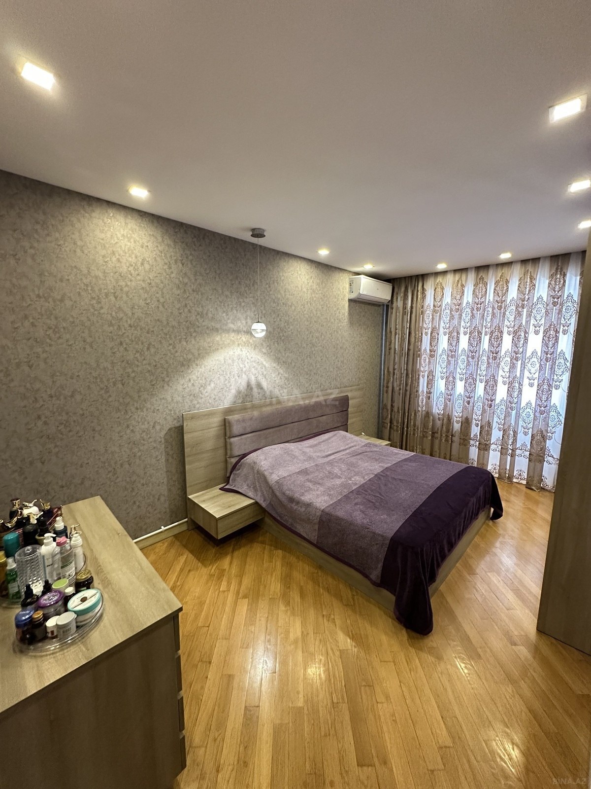 3 otaqlı Yeni tikili, İnşaatçılar m., Bakı