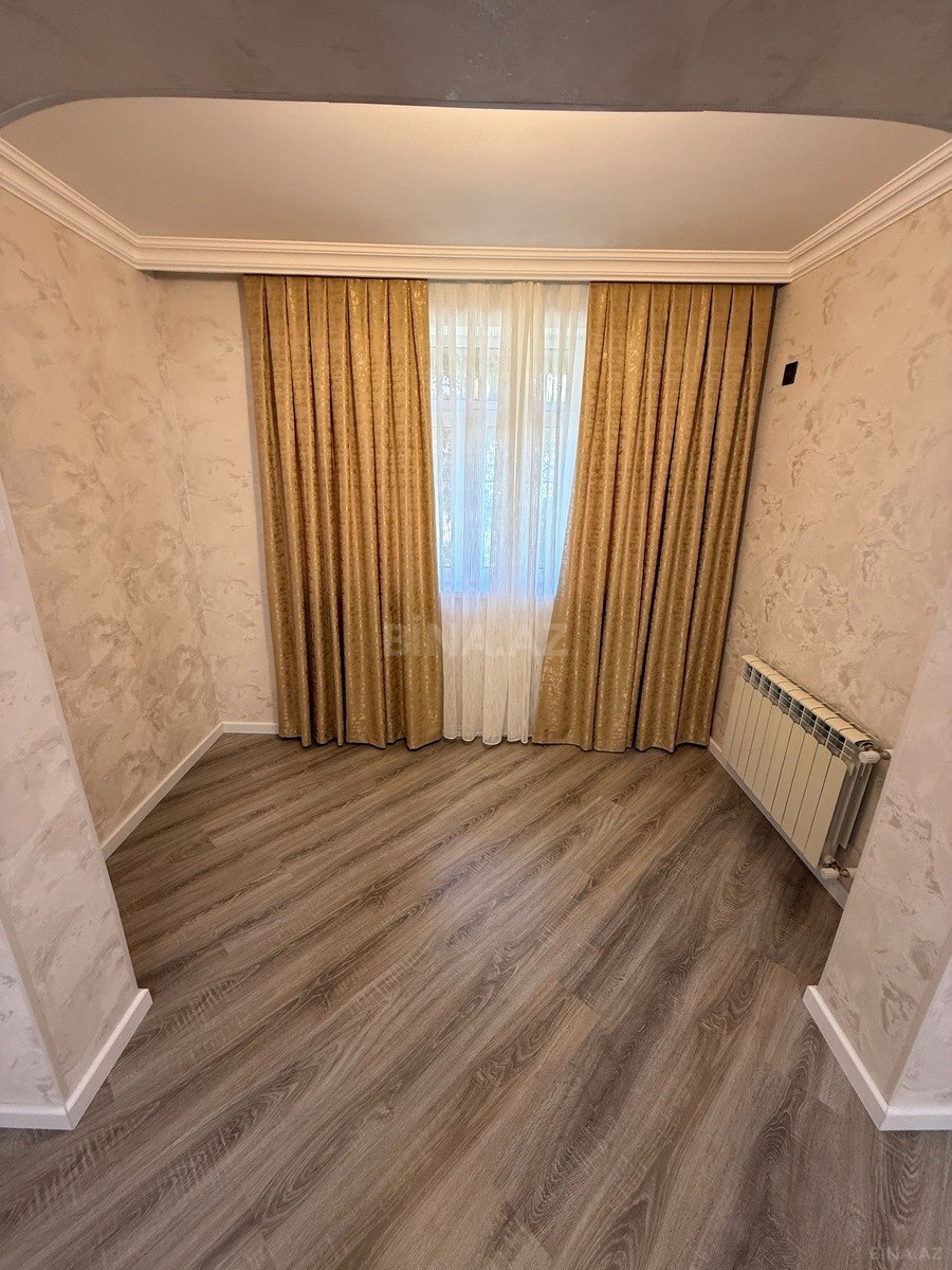 3 otaqlı Köhnə tikili, Neftçilər m., Bakı
