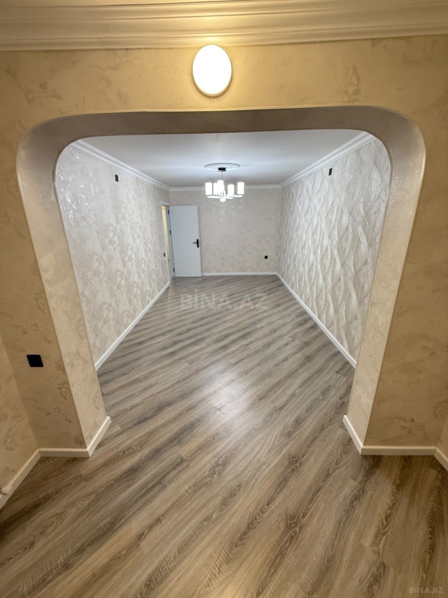 3 otaqlı Köhnə tikili, Neftçilər m., Bakı