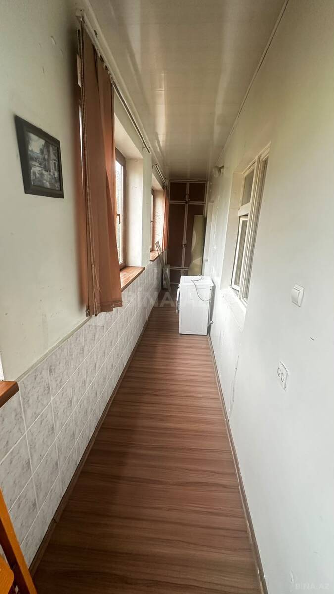 4 otaqlı Köhnə tikili, Elmlər Akademiyası m., Bakı