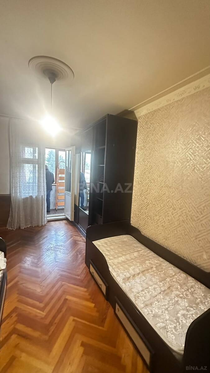 4 otaqlı Köhnə tikili, Elmlər Akademiyası m., Bakı