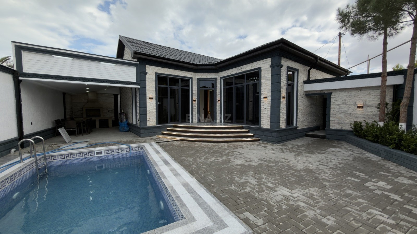 4 otaqlı Həyət evi/Bağ evi, Şüvəlan q., Bakı