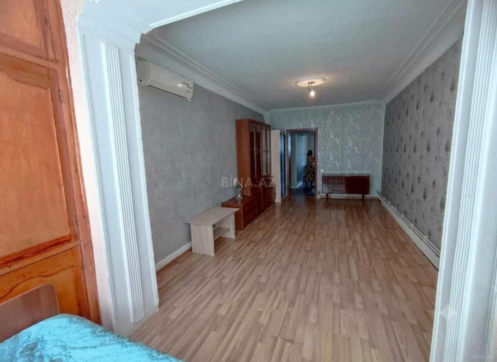 2 otaqlı Köhnə tikili, Xalqlar Dostluğu m., Bakı