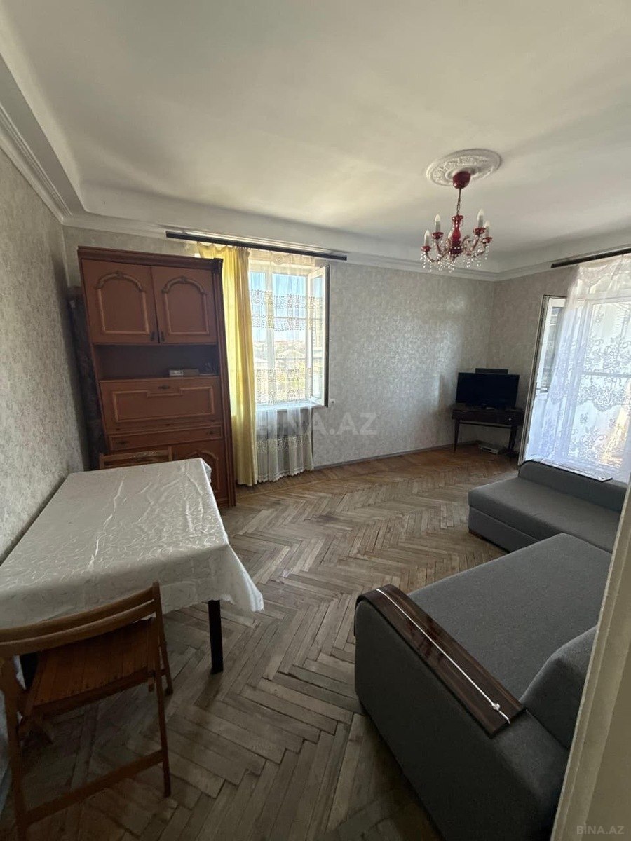 1 otaqlı Köhnə tikili, Bakıxanov q., Bakı