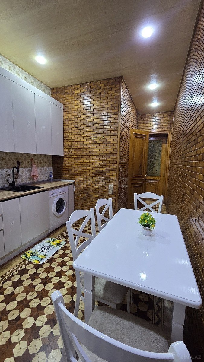 3 otaqlı Köhnə tikili, Nəsimi r., Bakı
