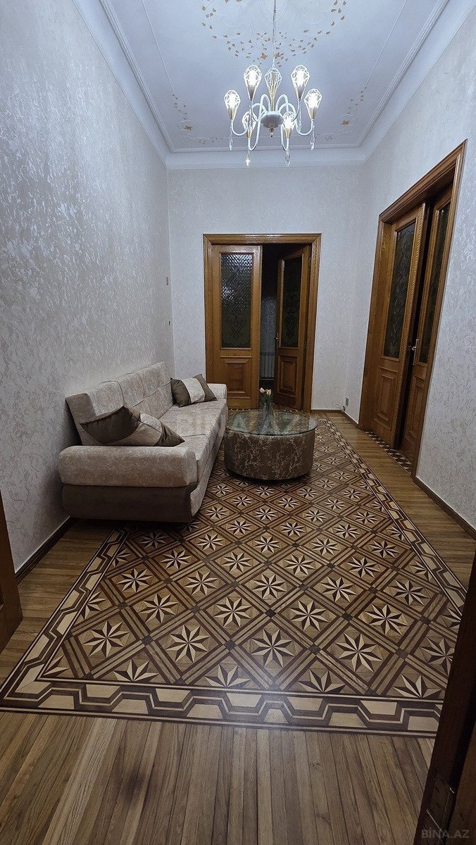 3 otaqlı Köhnə tikili, Nəsimi r., Bakı