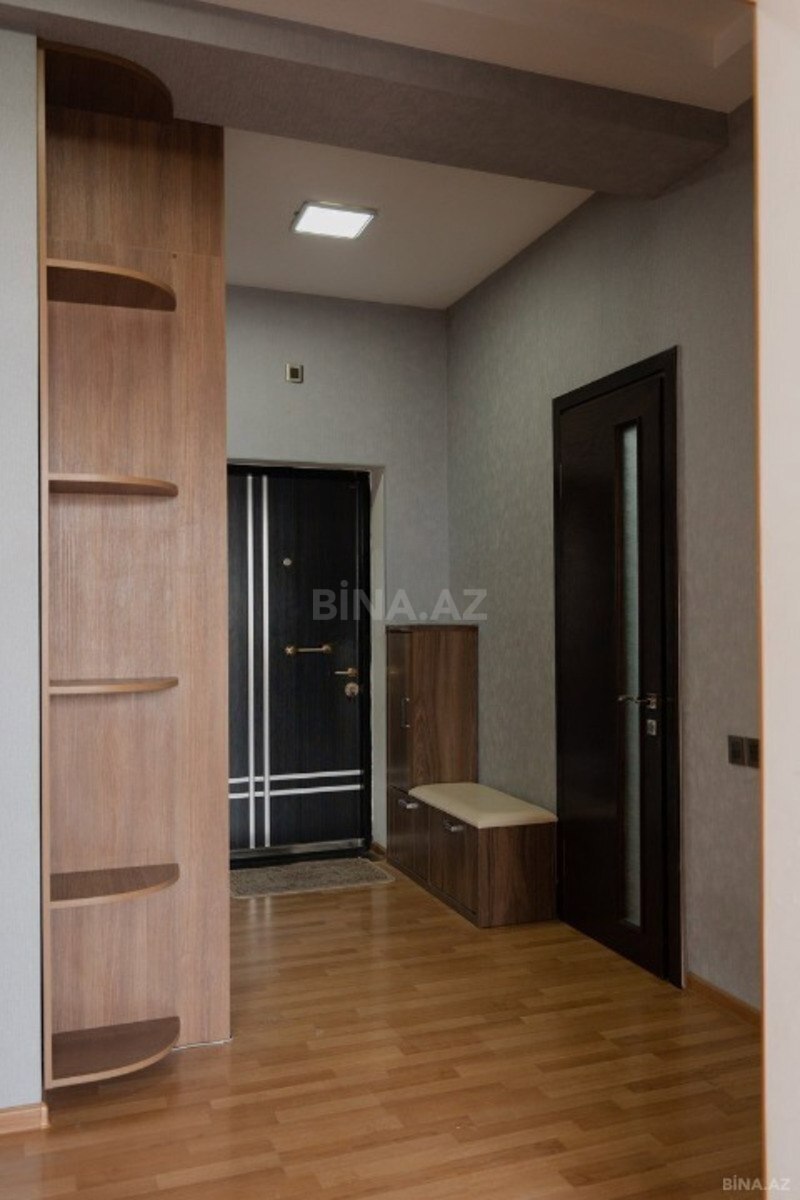 3 otaqlı Yeni tikili, Şah İsmayıl Xətai m., Bakı