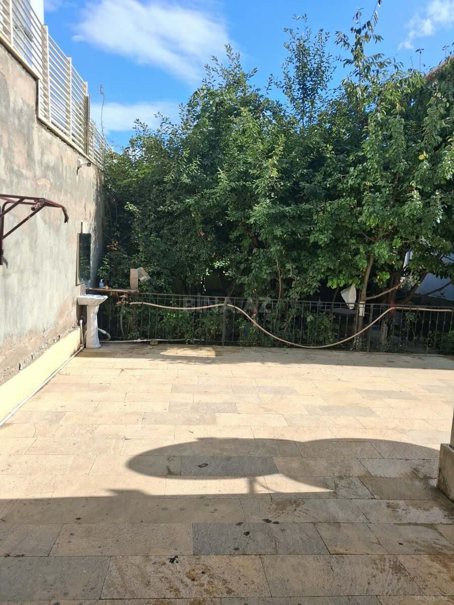 4 otaqlı Həyət evi/Bağ evi, Badamdar q., Bakı